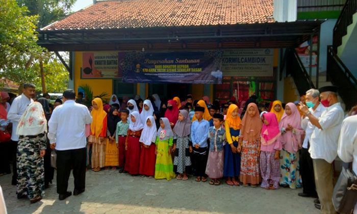 Berbagi Kebahagiaan saat Ramadan 1443 H,  APHT Pamekasan Beri Santunan untuk Yatim