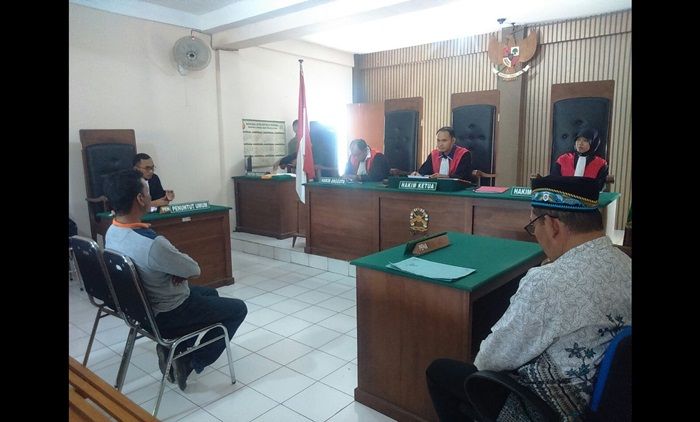Rebutan Proyek, Warga Jenu Tuban Dijebloskan Temannya ke Penjara Rebutan Proyek, Warga Jenu Tuban Dijebloskan Temannya ke Penjara