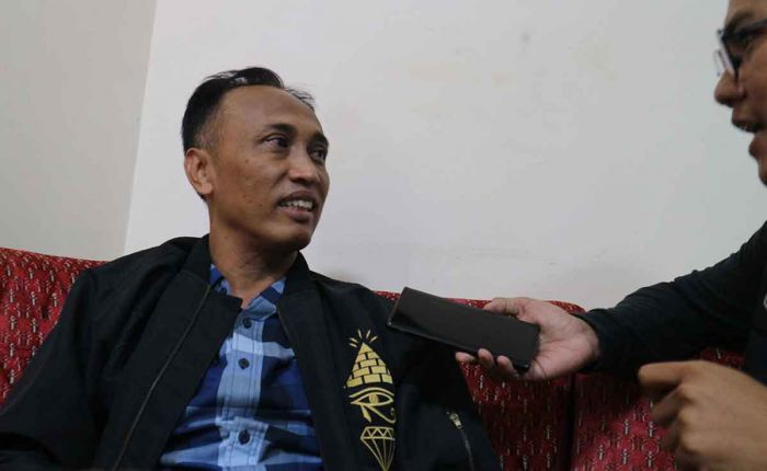Ditanya soal Jual Beli Kios, Kepala Pasar Kolpajung Irit Bicara Ditanya soal Jual Beli Kios, Kepala Pasar Kolpajung Irit Bicara