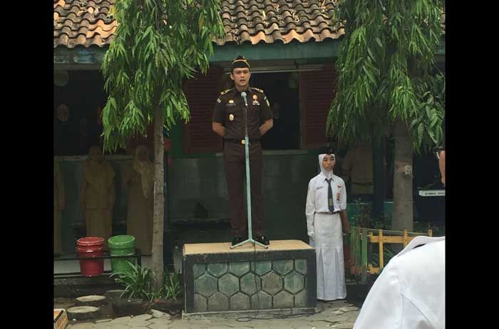Program JMS Kejari Pasuruan Berlanjut di SMPN 3 Bangil Program JMS Kejari Pasuruan Berlanjut di SMPN 3 Bangil