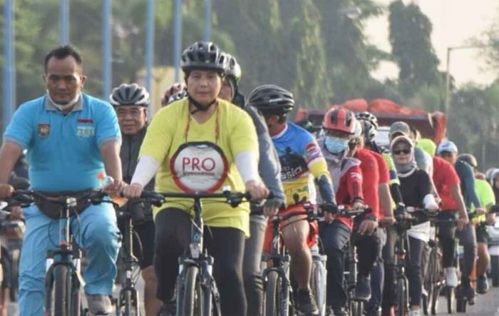 Bersepeda, Pj Wali Kota Kediri Kunjungi Sejumlah Kantor Kelurahan