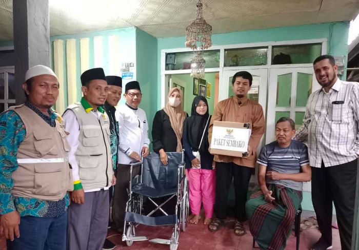 Wali Kota Probolinggo Bantu Korban Pohon Tumbang Wali Kota Probolinggo Bantu Korban Pohon Tumbang