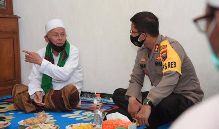 Bangun Sinergi Jelang Pilkada, Kapolres Lamongan Silaturahmi ke Ponpes Nurul Huda Bangun Sinergi Jelang Pilkada, Kapolres Lamongan Silaturahmi ke Ponpes Nurul Huda