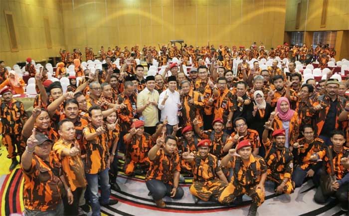 Pemuda Pancasila Deklarasi Dukung Khofifah-Emil dan Siap Amankan Suara dari Kecurangan Pemuda Pancasila Deklarasi Dukung Khofifah-Emil dan Siap Amankan Suara dari Kecurangan