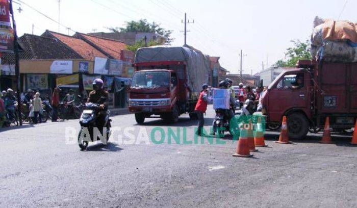 Tahun Baru, Perempatan Duduksampeyan Gresik Rawan Laka Tahun Baru, Perempatan Duduksampeyan Gresik Rawan Laka