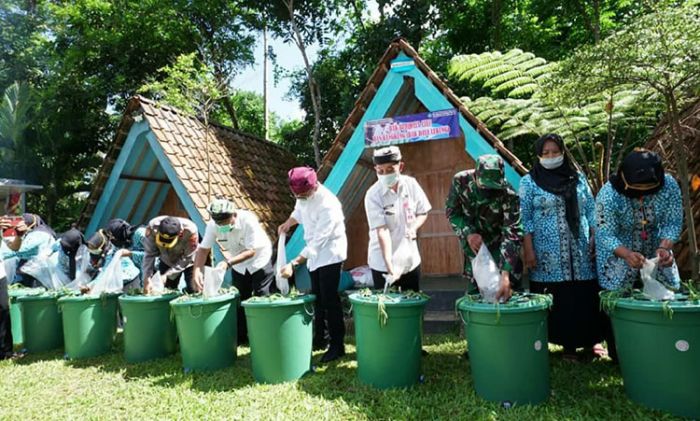 Bak Daya Lekung, Cara Kreatif Pemkab Banyuwangi Dorong Warganya Konsumsi Ikan Bak Daya Lekung, Cara Kreatif Pemkab Banyuwangi Dorong Warganya Konsumsi Ikan