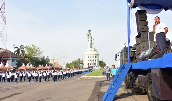 Tepat Pukul 07.00 WIB, Panglima Armada Resmi Canangkan Bulan Trisila TNI AL di Jajaran Koarmada II