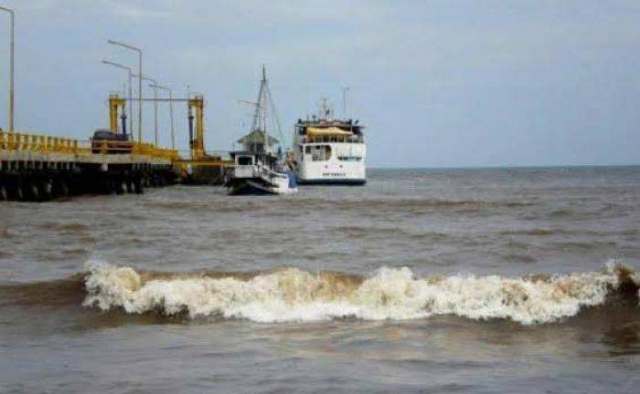 Kondisi Pelabuhan Jangkar Memprihatinkan, Dishubkominfo Berharap Renovasi segera Terealisasi Kondisi Pelabuhan Jangkar Memprihatinkan, Dishubkominfo Berharap Renovasi segera Terealisasi