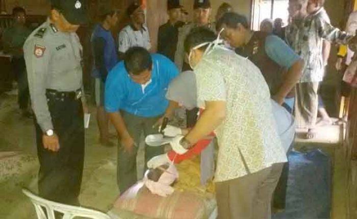 Warga Padas Ngawi Tewas Mendadak saat Sedang Bercocok Tanam Warga Padas Ngawi Tewas Mendadak saat Sedang Bercocok Tanam
