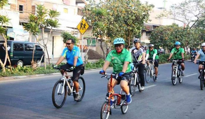 Kadiskual Ajak Anggota Beserta Keluarga Korps Suplai Wilayah Surabaya Gowes Bersama 