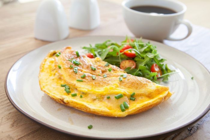 Resep Omelet Telur Tebal dengan Perpaduan Keju yang Gurih dan Creamy Resep Omelet Telur Tebal dengan Perpaduan Keju yang Gurih dan Creamy