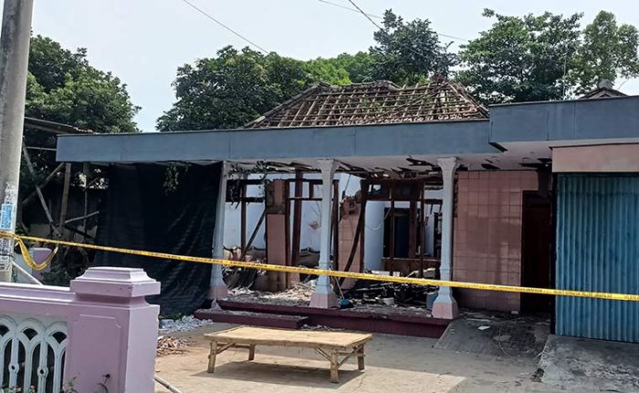 Kasus Ledakan Mercon yang Menewaskan Satu Orang di Kediri, Polisi Tetapkan Satu Tersangka Kasus Ledakan Mercon yang Menewaskan Satu Orang di Kediri, Polisi Tetapkan Satu Tersangka