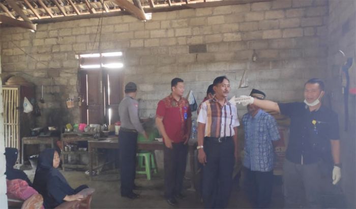 Putus Cinta, Pria 37 Tahun di Blitar Nekat Gantung Diri Putus Cinta, Pria 37 Tahun di Blitar Nekat Gantung Diri