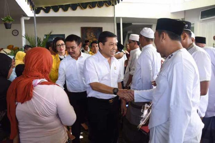Setnov Janji Perjuangkan Kesejahteraan Modin se-Surabaya Setnov Janji Perjuangkan Kesejahteraan Modin se-Surabaya
