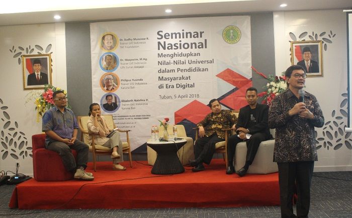 STAI Al Hikmah Tuban Gelar Konferensi Nasional PPS PGRA dan PIAUD se-Indonesia STAI Al Hikmah Tuban Gelar Konferensi Nasional PPS PGRA dan PIAUD se-Indonesia