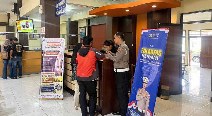 Satlantas Polres Kediri Kota Hadirkan Polantas Menyapa di Samsat
