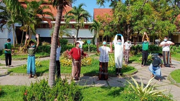 11 Santri Gontor Positif Covid-19 yang Dirawat di Surabaya Dalam Kondisi Baik 11 Santri Gontor Positif Covid-19 yang Dirawat di Surabaya Dalam Kondisi Baik