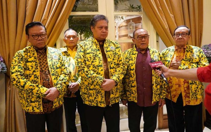 Soal Permintaan 5 Kursi Menteri di Kabinet Prabowo-Gibran, Airlangga Sebut Tunggu Hasil Pemilu 2024 Soal Permintaan 5 Kursi Menteri di Kabinet Prabowo-Gibran, Airlangga Sebut Tunggu Hasil Pemilu 2024