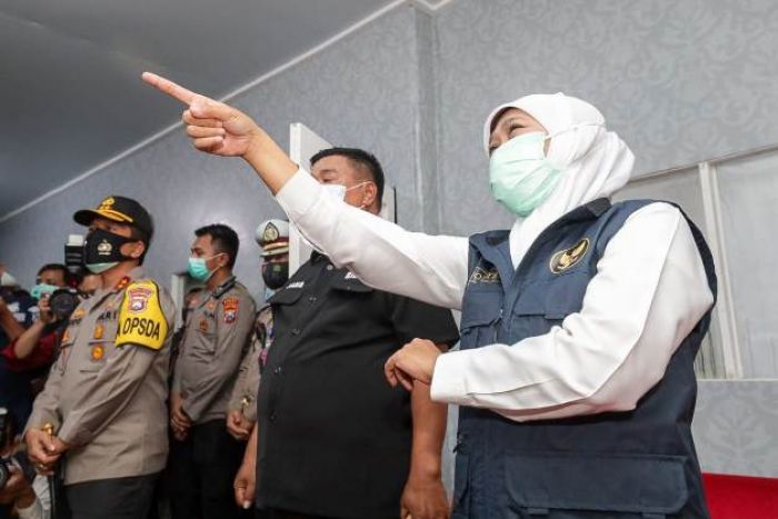 Malam Pergantian Tahun, Gubernur Khofifah dan Forkopimda Cek Pos Pelayanan dan Kota Surabaya Malam Pergantian Tahun, Gubernur Khofifah dan Forkopimda Cek Pos Pelayanan dan Kota Surabaya