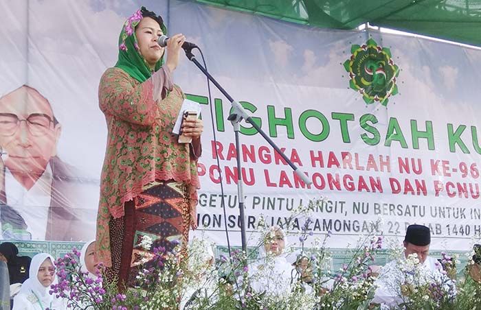 Yenny Wahid Ajak Warga NU Bersatu Meski Beda Pilihan dalam Pilpres Yenny Wahid Ajak Warga NU Bersatu Meski Beda Pilihan dalam Pilpres