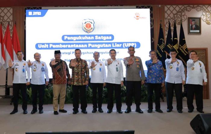 Berantas Praktik Pungli, Kepala Kanwil Kemenkumham Jatim Kukuhkan Satgas UPP Berantas Praktik Pungli, Kepala Kanwil Kemenkumham Jatim Kukuhkan Satgas UPP