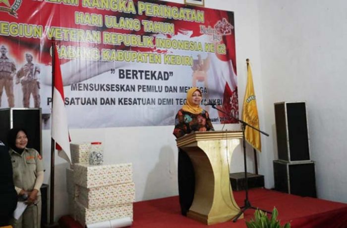 Bupati Haryanti Hadiri Tasyakuran HUT Veteran Bupati Haryanti Hadiri Tasyakuran HUT Veteran