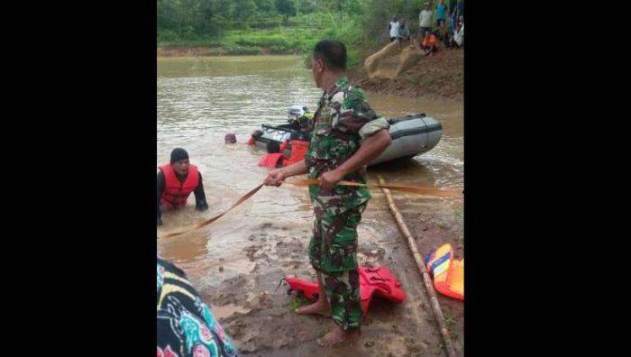 Bocah di Nganjuk Tewas Tenggelam di Embung Desa Oro Oro Ombo Bocah di Nganjuk Tewas Tenggelam di Embung Desa Oro Oro Ombo