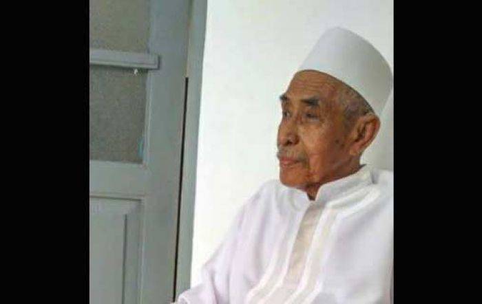 KH A Basyir, Pengasuh Ponpes Annuqayah Guluk-guluk Sumenep Dirawat di RSI Surabaya KH A Basyir, Pengasuh Ponpes Annuqayah Guluk-guluk Sumenep Dirawat di RSI Surabaya