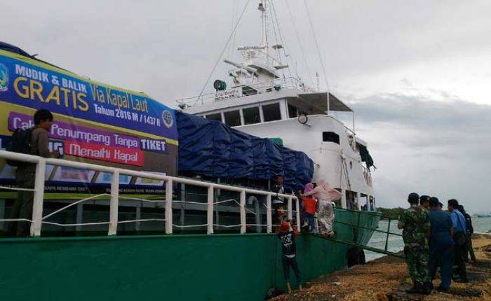 Kapal Mudik Gratis di Sumenep Sepi Penumpang Kapal Mudik Gratis di Sumenep Sepi Penumpang