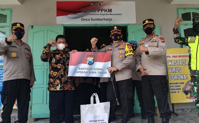 Tinjau KTS Posko PPKM Sumberharjo di Pacitan, Kapolda Jatim Janjikan Bantuan Alat Testing Tinjau KTS Posko PPKM Sumberharjo di Pacitan, Kapolda Jatim Janjikan Bantuan Alat Testing