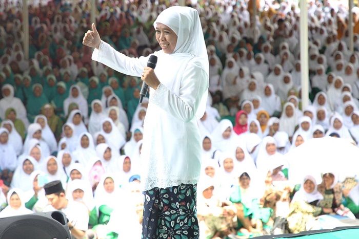 Khofifah Siapkan Kejutan untuk Debat Kedua Pilgub Jatim Khofifah Siapkan Kejutan untuk Debat Kedua Pilgub Jatim