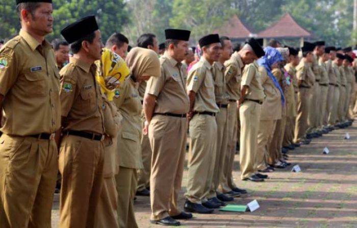 16 PNS di Sumenep tidak Masuk Listing Pegawai 16 PNS di Sumenep tidak Masuk Listing Pegawai