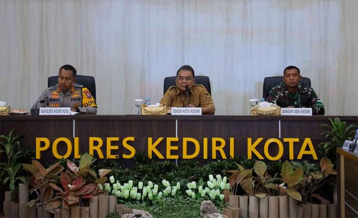 Jalin Sinergi Amankan Pilkada 2024, Pemkot Kediri Siap Sukseskan Operasi Mantap Praja Semeru Jalin Sinergi Amankan Pilkada 2024, Pemkot Kediri Siap Sukseskan Operasi Mantap Praja Semeru