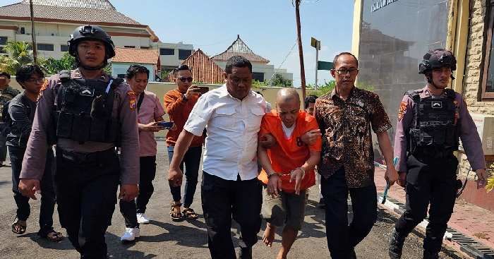 TNI Gadungan Ditembak Polisi, Embat Motor dan Perhiasan Warga Blitar TNI Gadungan Ditembak Polisi, Embat Motor dan Perhiasan Warga Blitar