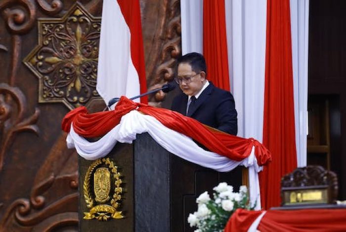 Pembahasan Raperda APBD TA 2025 di DPRD Provinsi, Pj Gubernur Jatim: Siap Akselarsi Peningkatan PAD Pembahasan Raperda APBD TA 2025 di DPRD Provinsi, Pj Gubernur Jatim: Siap Akselarsi Peningkatan PAD