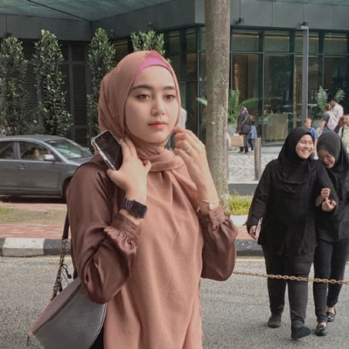 Sherel Thalib Semula Tak Berjilbab, Kini Disunting Taqy Malik, Pengusaha Hafal Al-Quran Sherel Thalib Semula Tak Berjilbab, Kini Disunting Taqy Malik, Pengusaha Hafal Al-Quran
