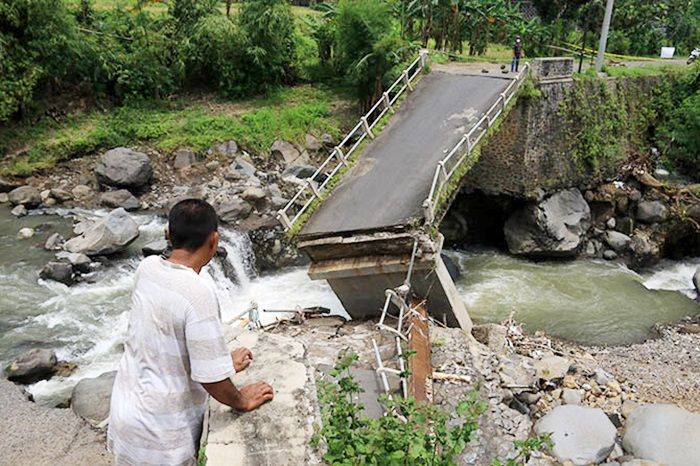 Bangun Abutment Jembatan Ngipik, Pemkab Pasuruan Anggarkan Rp 600 Juta Lebih