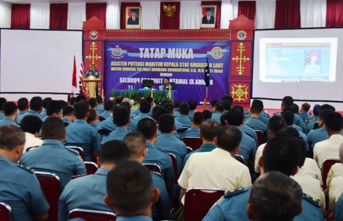 Aspotmar Kasal Kunker di Lantamal, Beri Pengarahan  Prajurit dan PNS