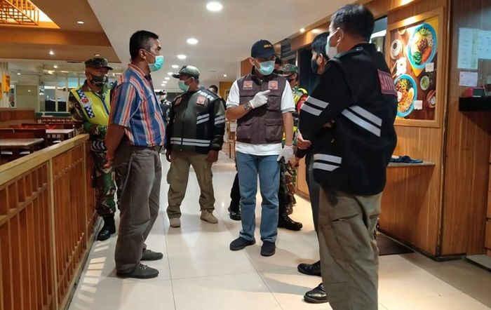 Pastikan PPKM Berjalan Tertib, Pemkot Kediri Pantau Hingga ke Lingkungan Warga Pastikan PPKM Berjalan Tertib, Pemkot Kediri Pantau Hingga ke Lingkungan Warga