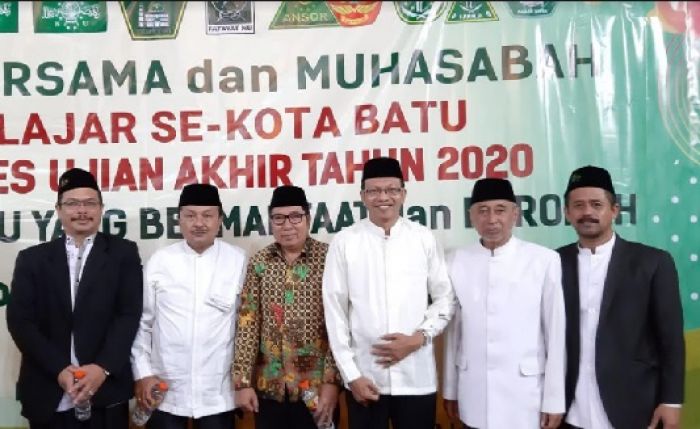 Jelang Ujian Akhir Tahun, Ribuan Siswa Kota Batu Ikuti Doa Bersama Jelang Ujian Akhir Tahun, Ribuan Siswa Kota Batu Ikuti Doa Bersama