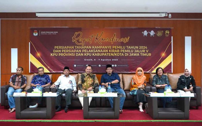 Jelang Tahapan Kampanye Pemilu 2024, KPU Jatim Bedah PKPU 15/2023 Jelang Tahapan Kampanye Pemilu 2024, KPU Jatim Bedah PKPU 15/2023