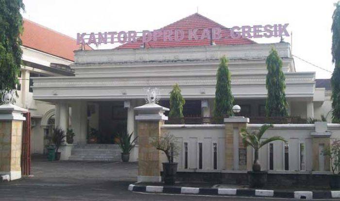 Fraksi PDIP Serahkan Kocok Ulang Alat Kelengkapan Dewan ke Partai Koalisi Fraksi PDIP Serahkan Kocok Ulang Alat Kelengkapan Dewan ke Partai Koalisi