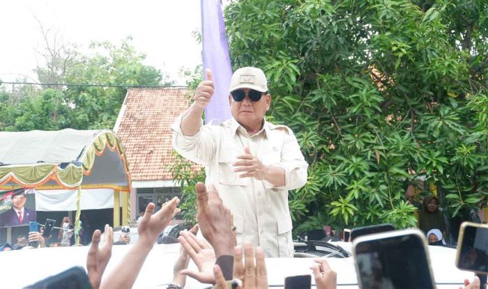 Serahkan Bantuan Sumur Bor di Bangkalan, Prabowo Janji akan Bantu Desa yang Kesulitan Air di Madura