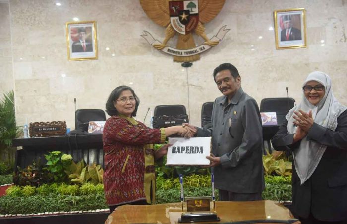 Pj Wali Kota Kediri Sampaikan Bela Sungkawa Atas Wafatnya Agus Sunoto Imam Mahmudi Pj Wali Kota Kediri Sampaikan Bela Sungkawa Atas Wafatnya Agus Sunoto Imam Mahmudi