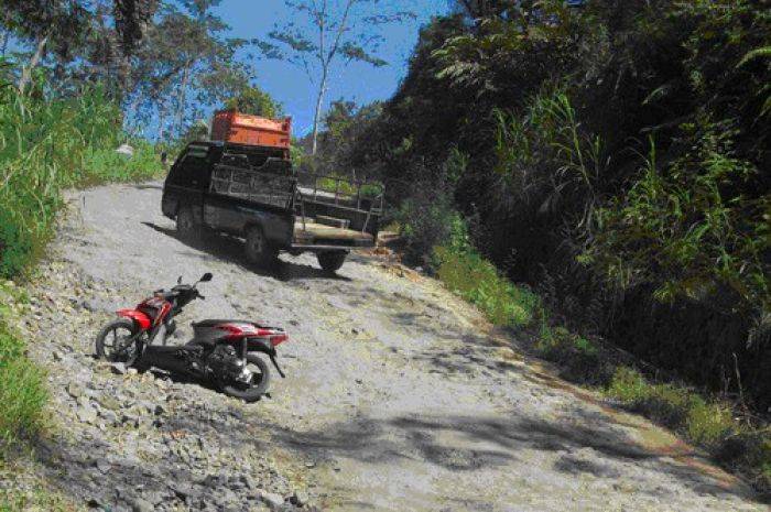 Banyak Jalan Lingkungan Rusak di Trenggalek, ADD Dilipatgandakan Banyak Jalan Lingkungan Rusak di Trenggalek, ADD Dilipatgandakan