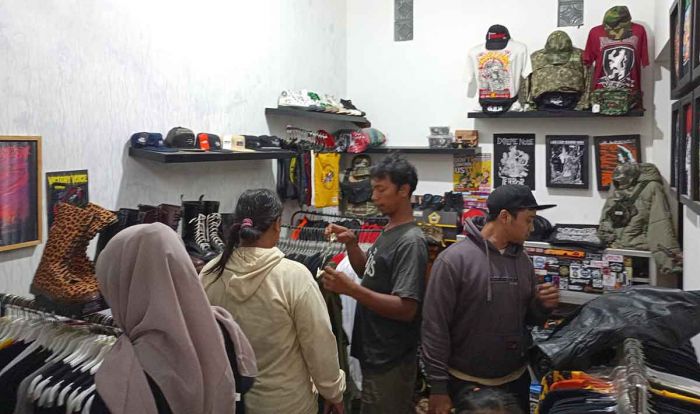 Distro Punk Kota Batu Jadi Wadah Kreativitas dan Kemandirian, Bukti Punk Bukan Sekadar Gaya Hidup Distro Punk Kota Batu Jadi Wadah Kreativitas dan Kemandirian, Bukti Punk Bukan Sekadar Gaya Hidup