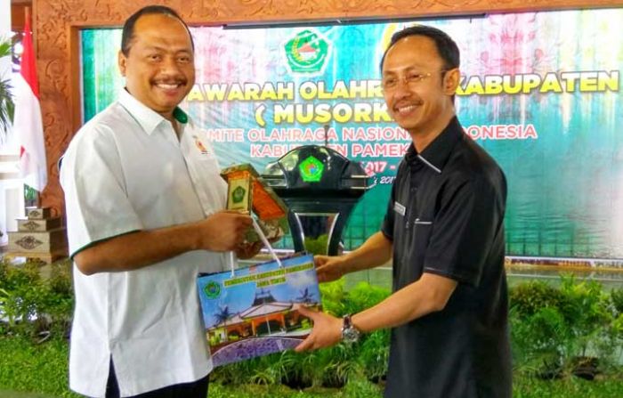 Lukman Al-Hakim Terpilih Aklamasi Pimpin KONI Kabupaten Pamekasan Lukman Al-Hakim Terpilih Aklamasi Pimpin KONI Kabupaten Pamekasan