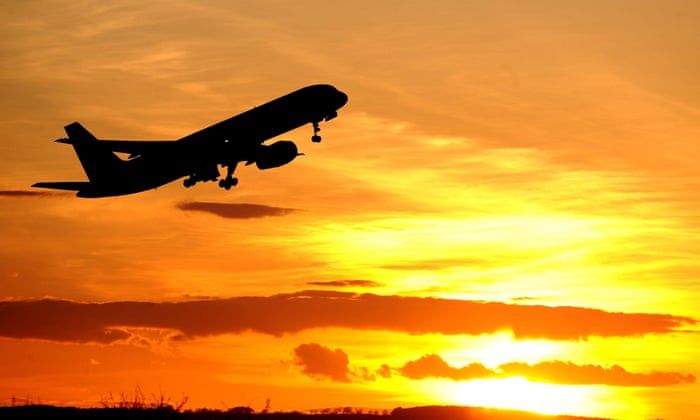Saudi Airlines Balik Arah Gara-gara Ibu Ketinggalan Bayi di Bandara Saudi Airlines Balik Arah Gara-gara Ibu Ketinggalan Bayi di Bandara