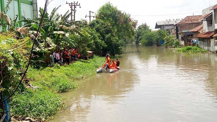 Balita Hilang Tenggelam di Waru Sidoarjo Ketemu di Dekat Laut Balita Hilang Tenggelam di Waru Sidoarjo Ketemu di Dekat Laut