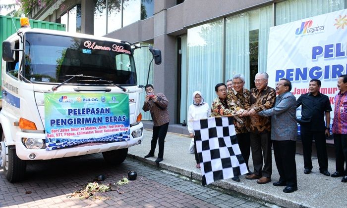 ​Pakde Karwo Jamin Stok Bahan Pokok Jelang Ramadhan Aman